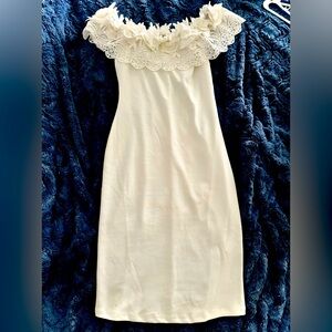 Stunning white off the shoulder bodycon dress